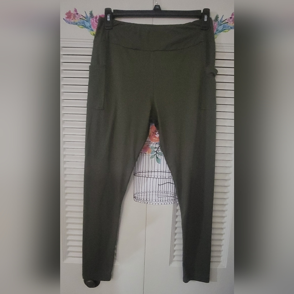 Women’s Olive Pull-On Ponte Leggings with Side Pockets